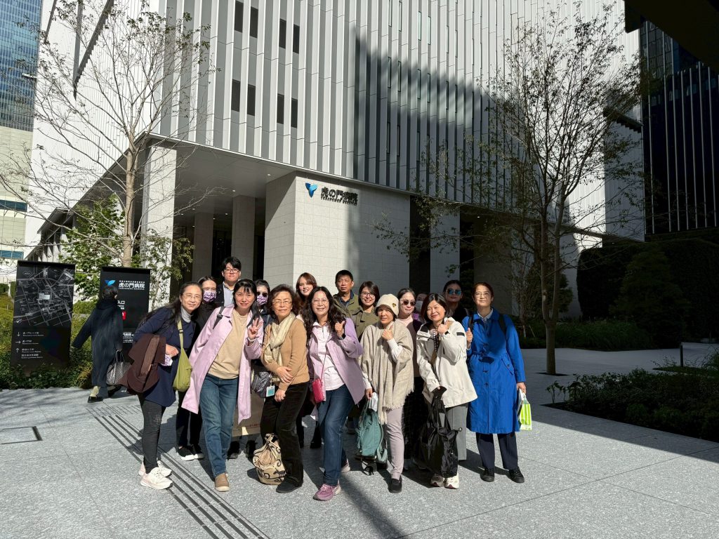 1.国家公務員共済組合連合会 中央図書室in 虎の門病院